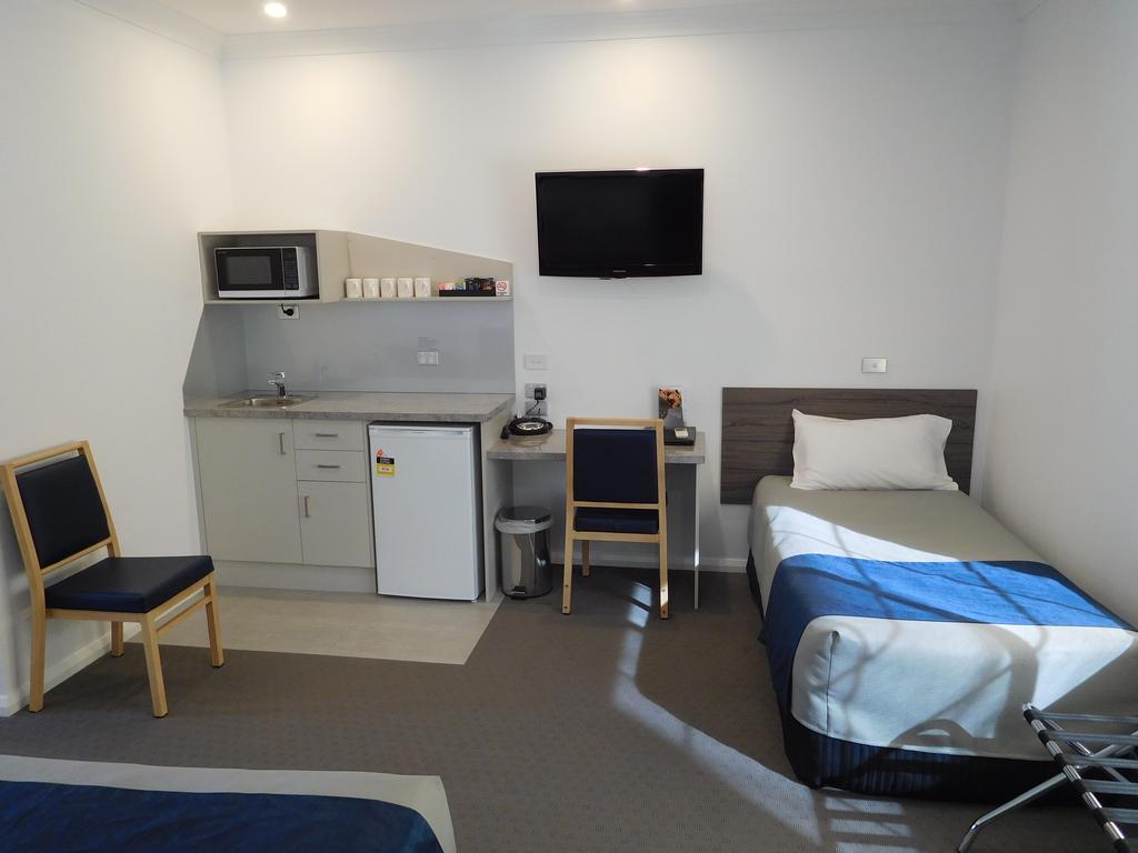 Commercial Golf Resort Albury Chambre photo