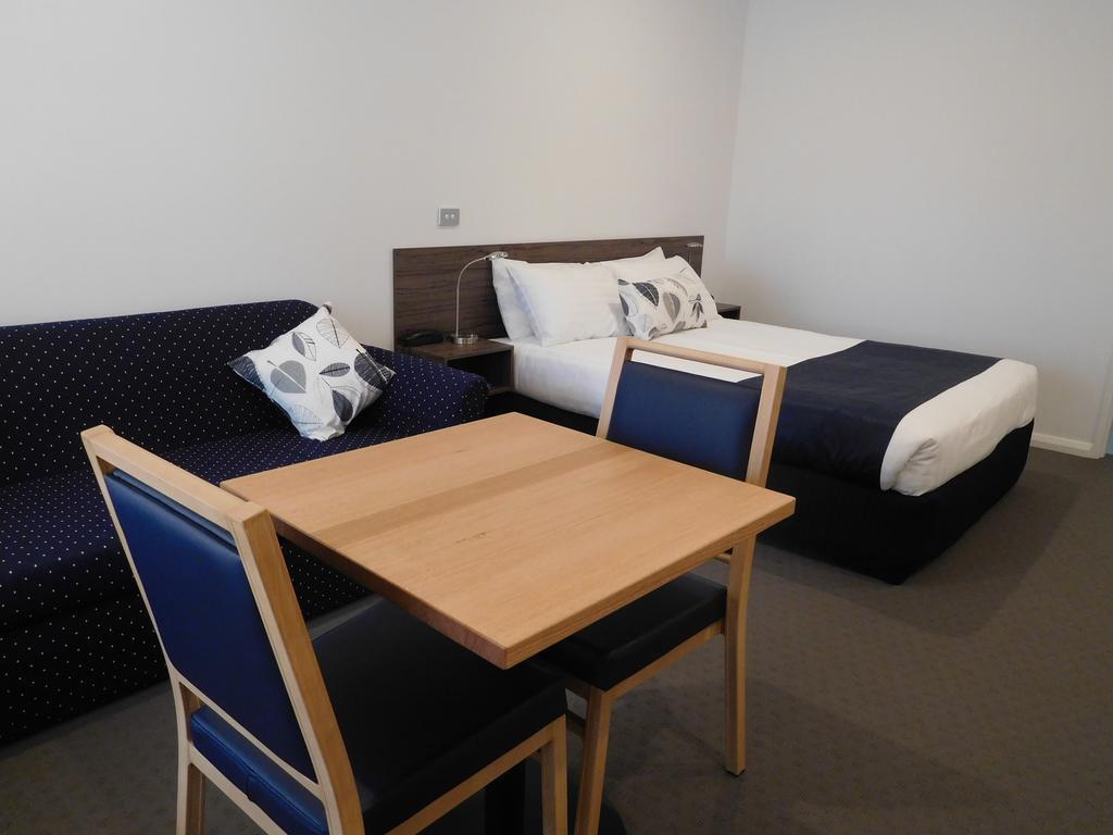 Commercial Golf Resort Albury Extérieur photo