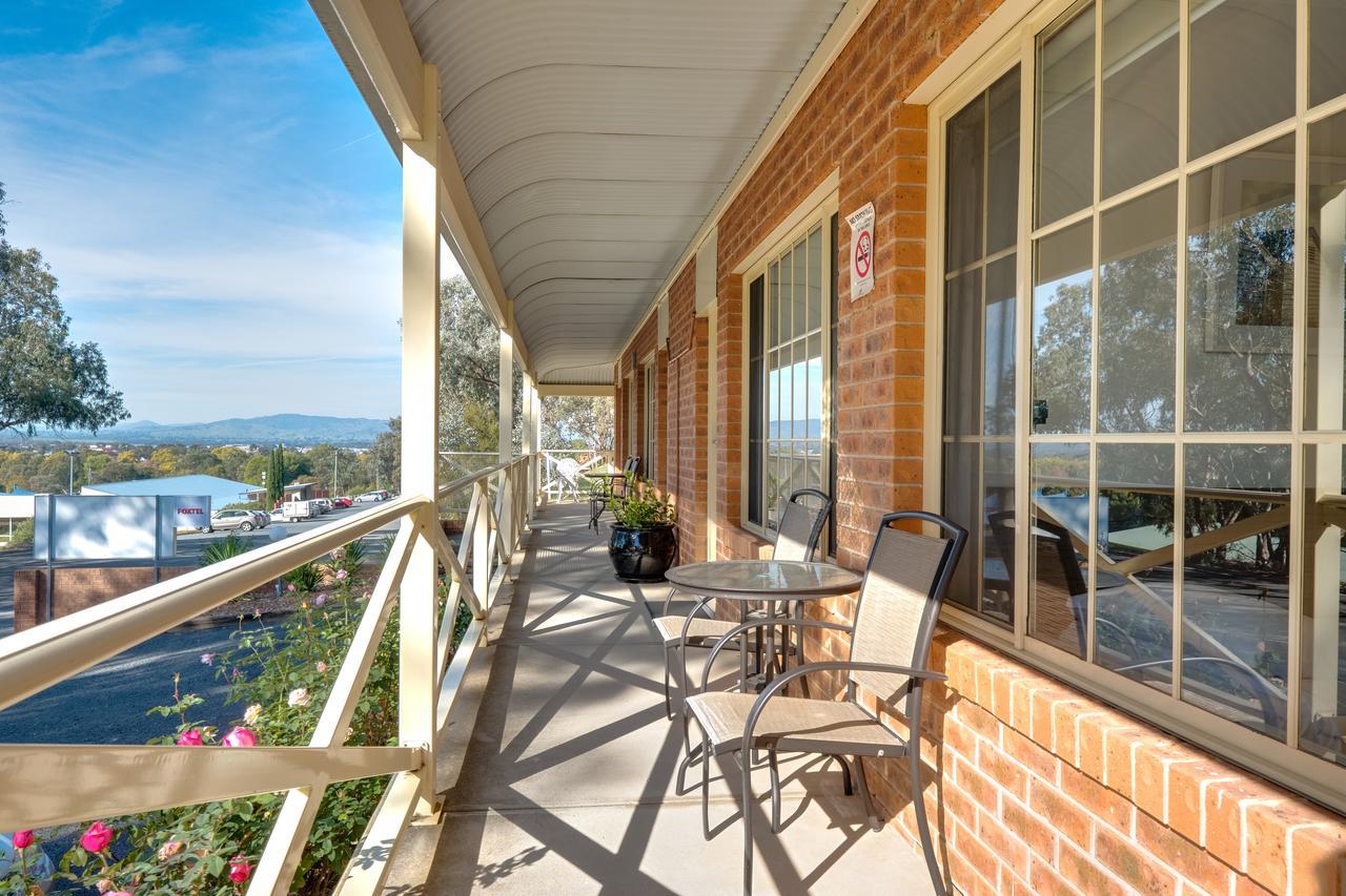 Commercial Golf Resort Albury Extérieur photo