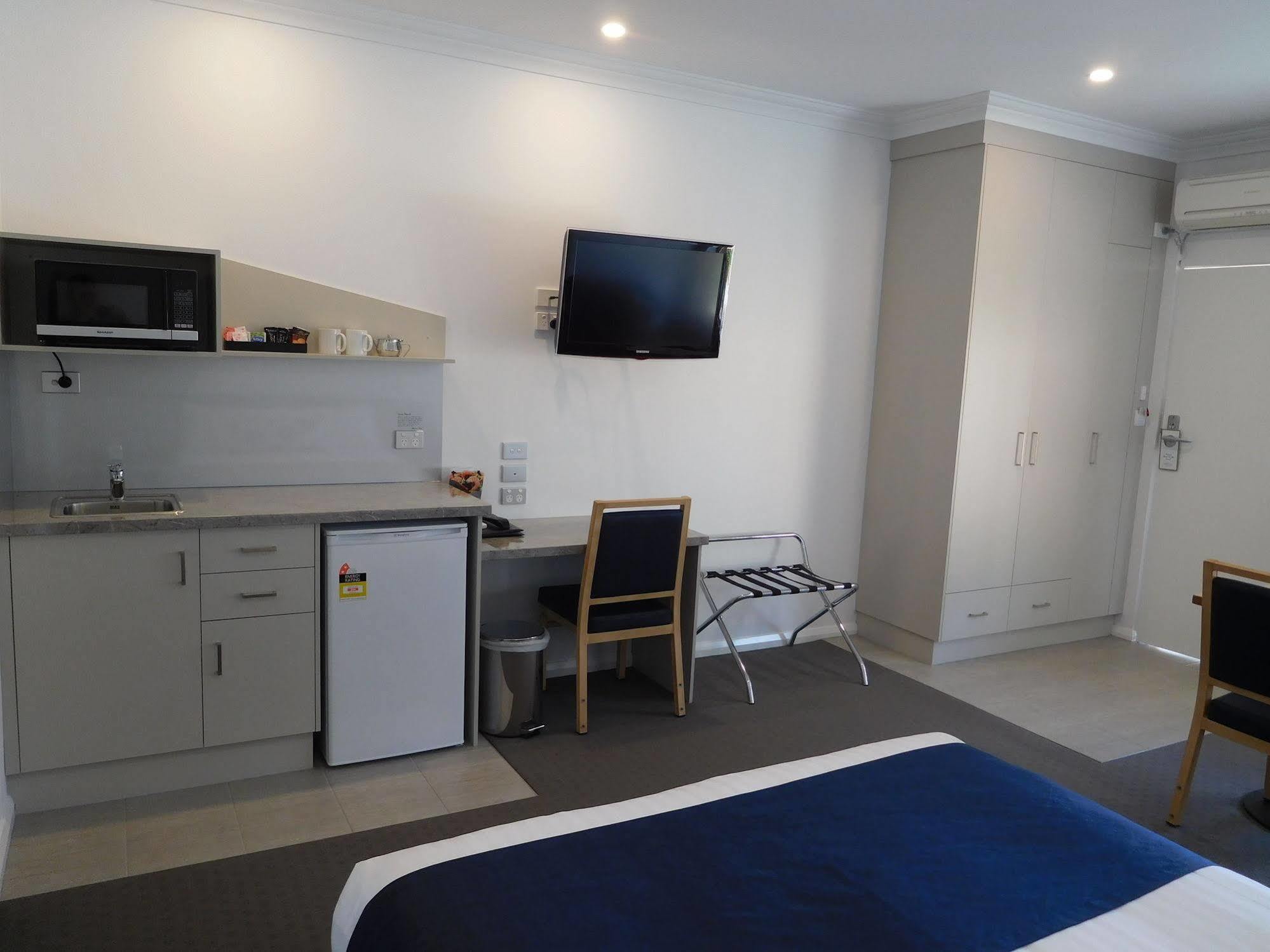 Commercial Golf Resort Albury Extérieur photo